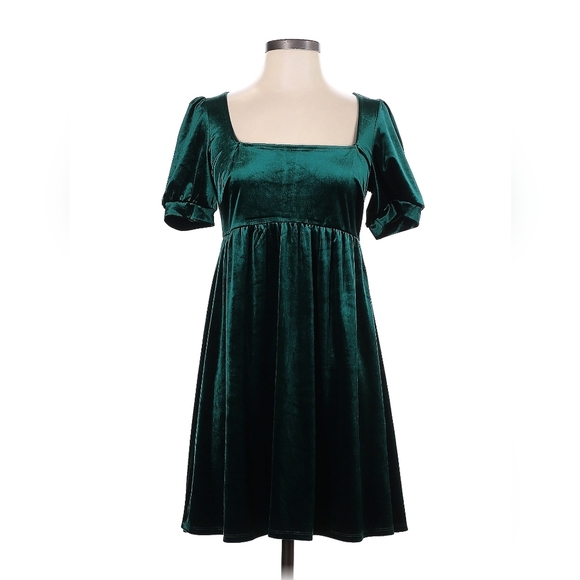 Trixxi Small Green Velvet Empire Waist Dress - Picture 5 of 5